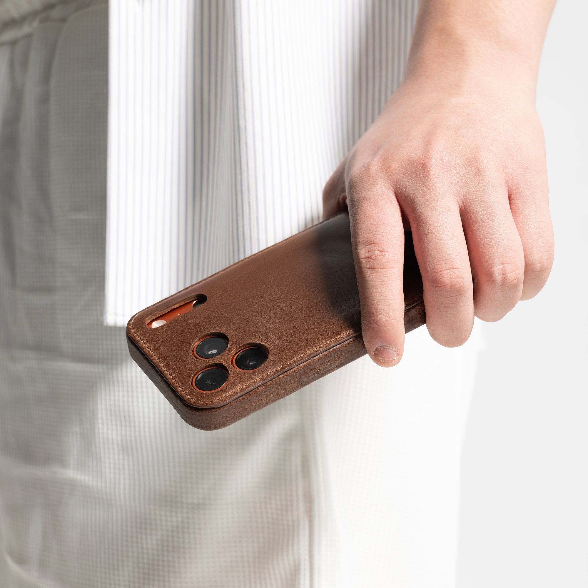 Vintage Brown Vegetable-Tanned Leather iPhone Case