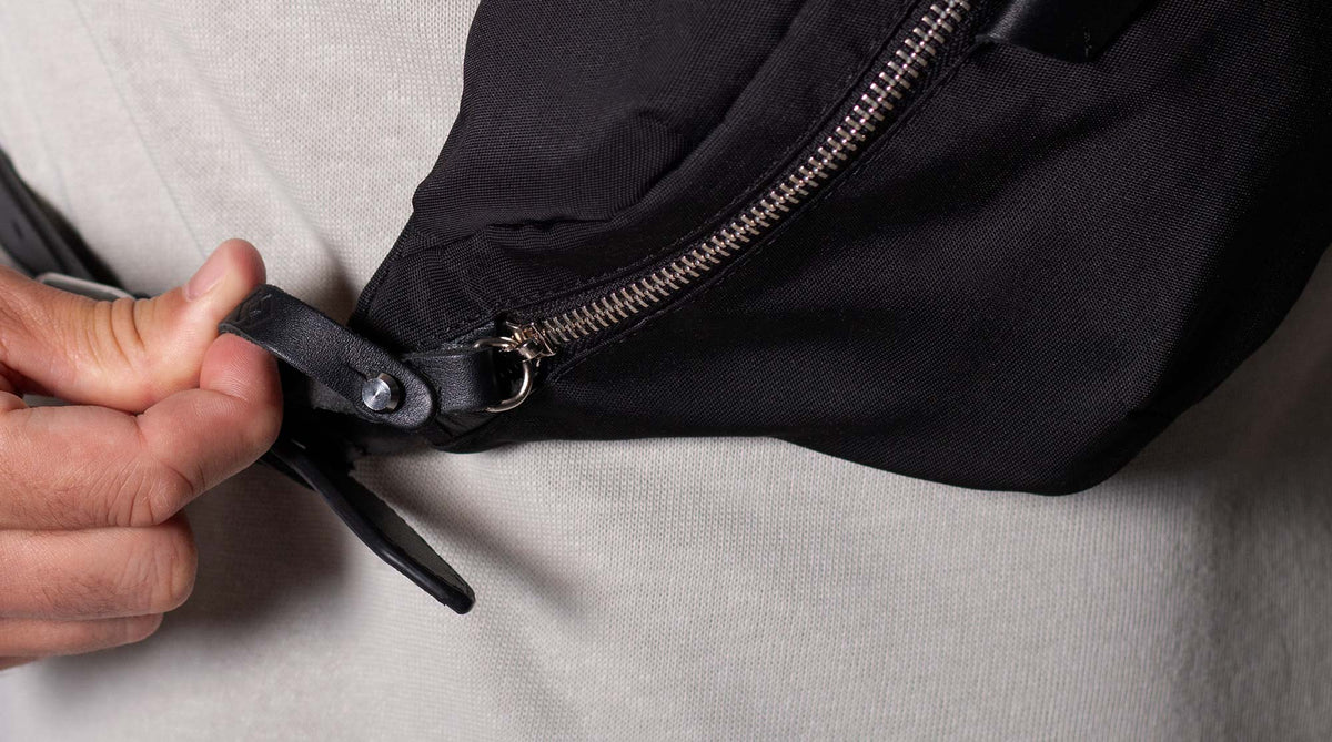 KAKAVY Classic Sling Bag — feature detail 8
