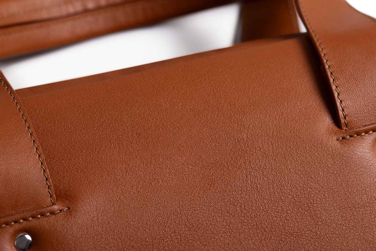 KAKAVY Everyday Leather Briefcase — product view 4