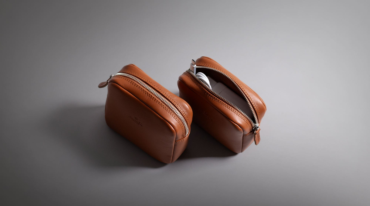 KAKAVY Leather Backpack — feature detail 18