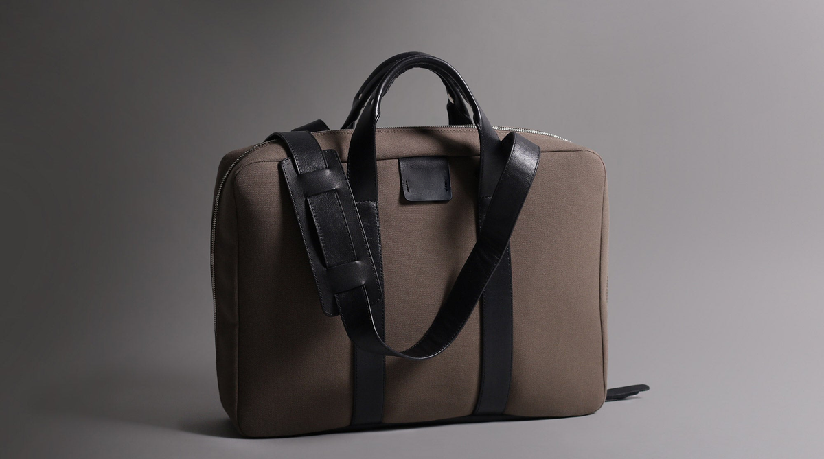 KAKAVY Rugged Laptop Briefcase — feature detail 30