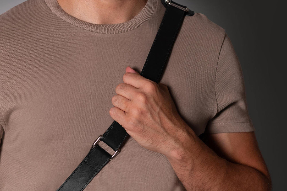 KAKAVY Leather Overnight Bag — product view 8