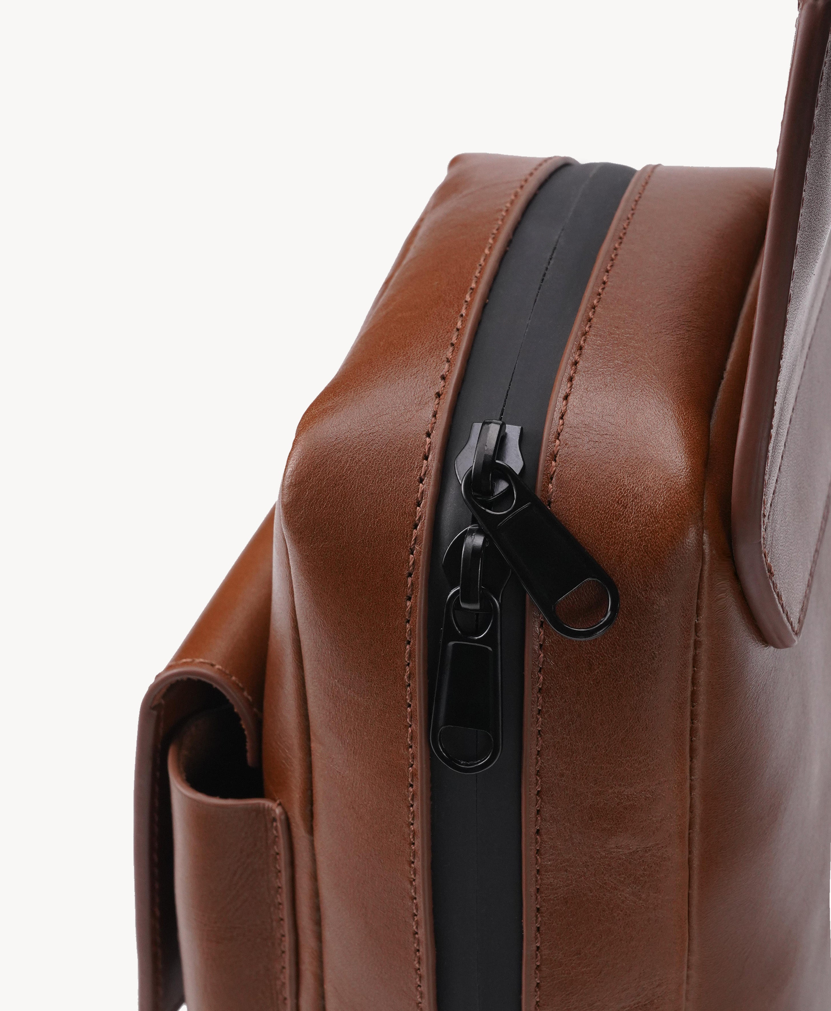 Vintage American Leather Motorcycle Chest Pack - quick-release buckle and leather construction detail