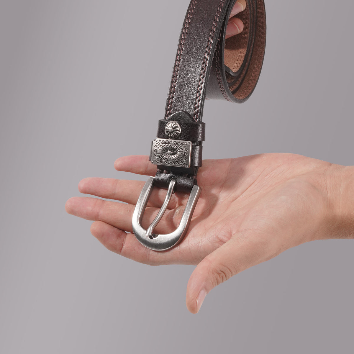 KAKAVY Western Oval Buckle Full-Grain Leather Belt - styled detail 5